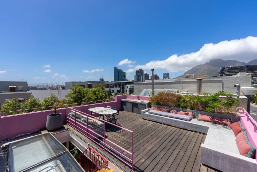 2 Bedroom Property for Sale in De Waterkant Western Cape